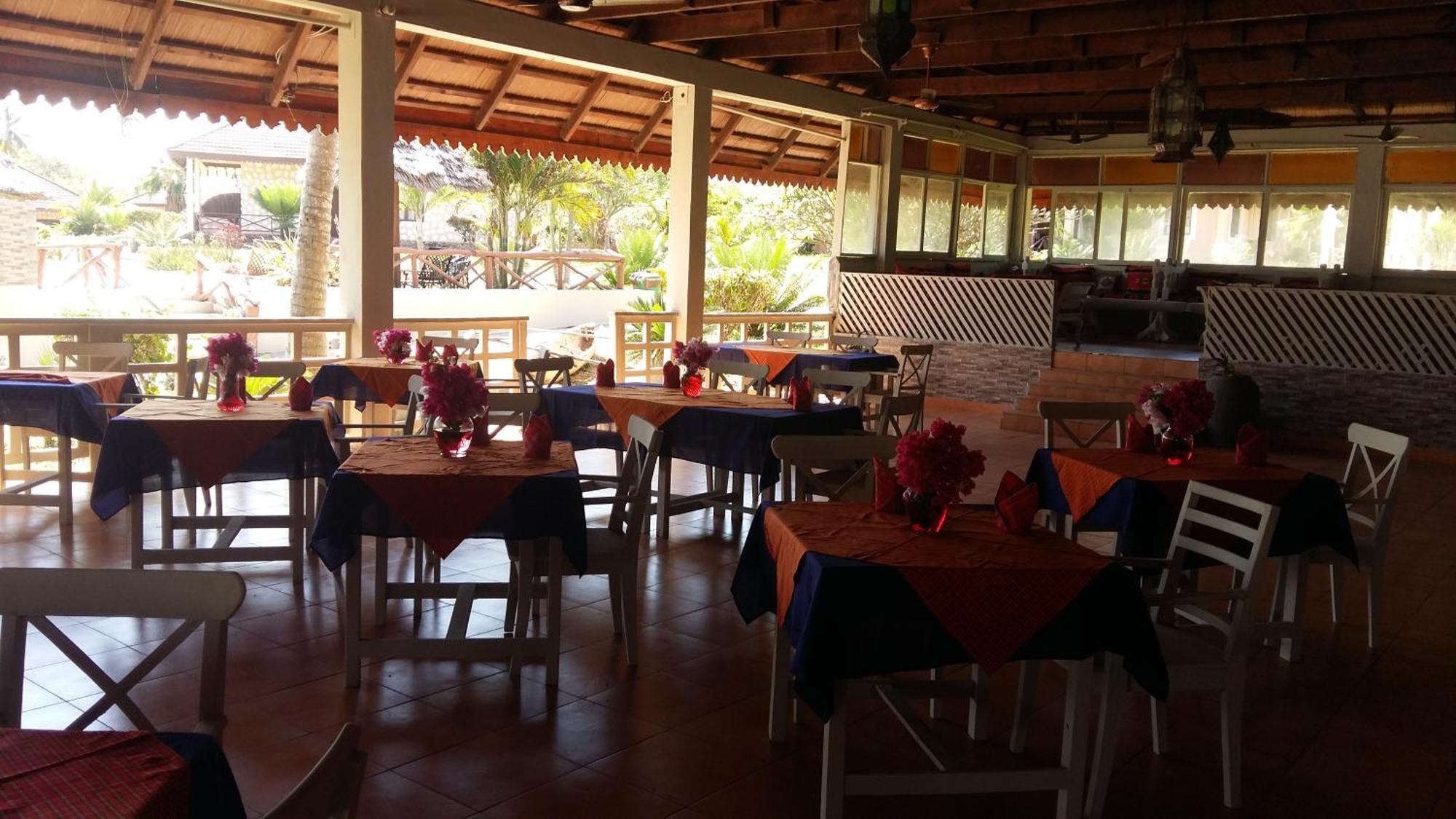 Swahili Beach Resort Zanzibar Ngoại thất bức ảnh