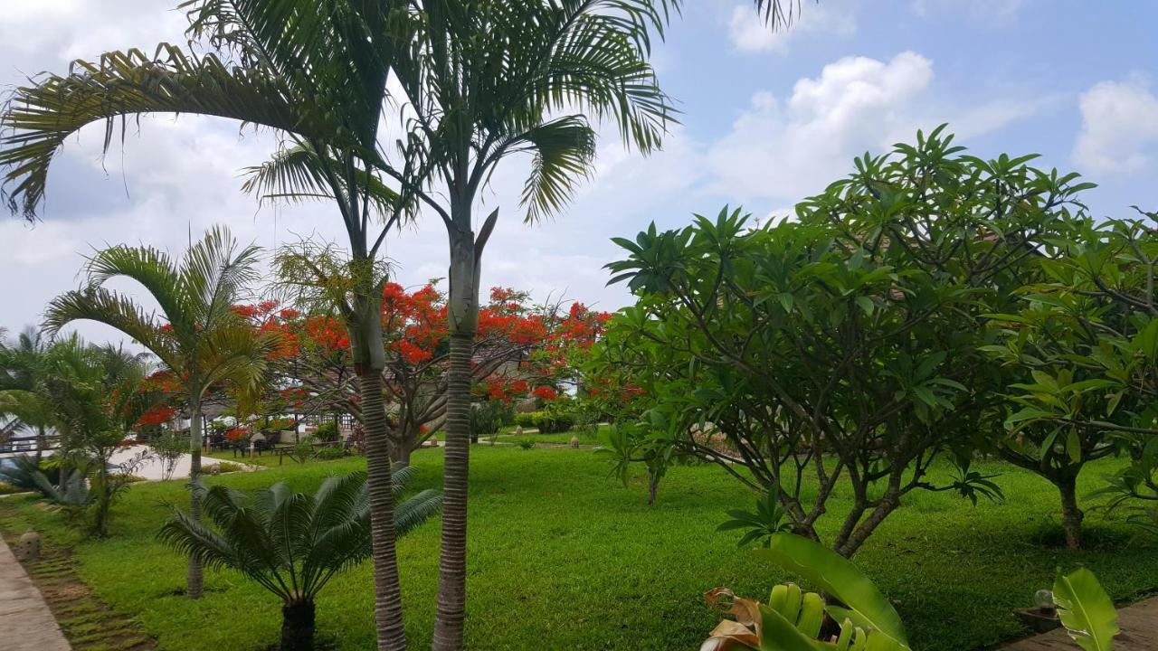 Swahili Beach Resort Zanzibar Ngoại thất bức ảnh